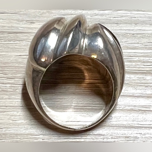 Vintage Heavy Sterling Silver Modernist Smooth Scalloped Dome Ring, Size 6.5 - Picture 6 of 10